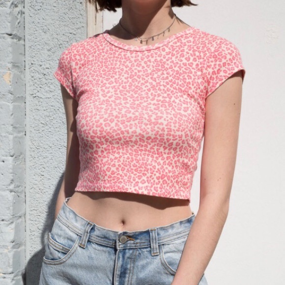 brandy melville pink cheetah ashlyn top - Picture 4 of 4